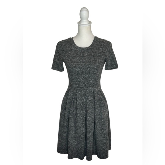 Madewell Dresses & Skirts - Madewell 1937 Grey Heathered Knit Fit Flare Mini Dress Short Sleeve Zip women XS
